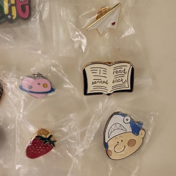 Colorful Kids Accessory Pin Set - Picture 8 of 9